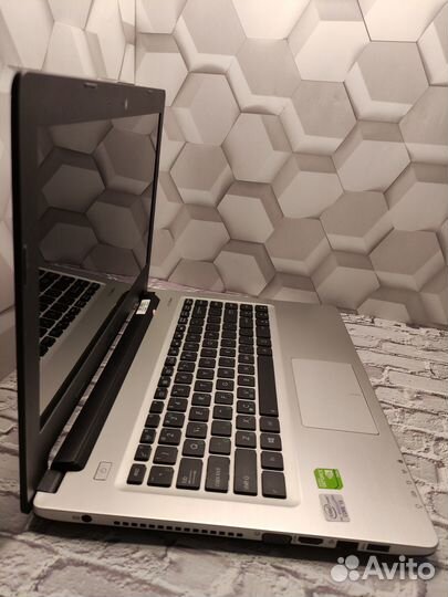 Игровой Asus 14 Дюйма/SSD/intel i5/GeForce 2GB/8GB