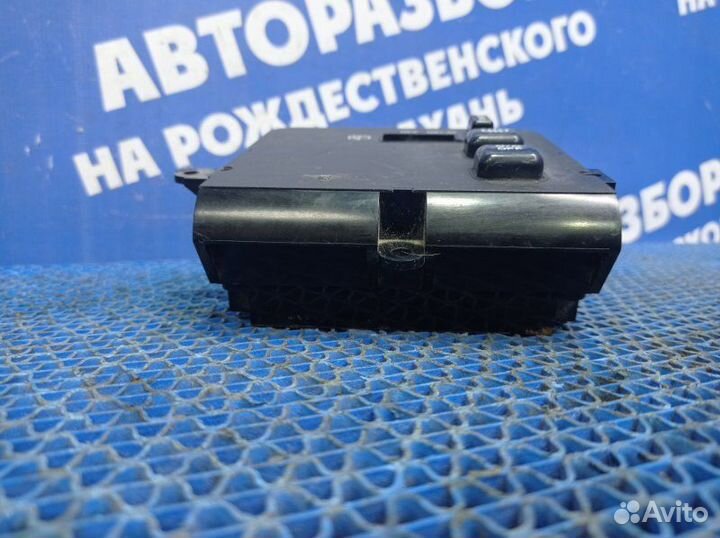 Блок кнопок Jeep Grand Cherokee внедорожник 1994