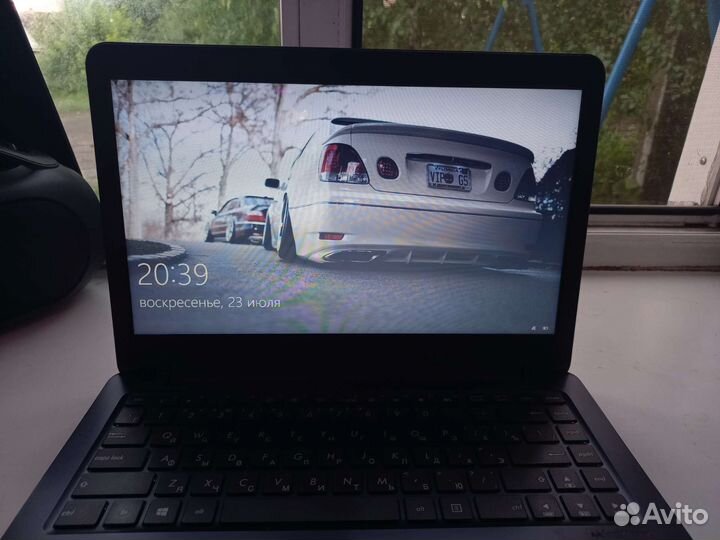 Ноутбук asus