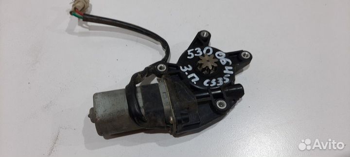 Моторчик стеклоподъемника задний правый