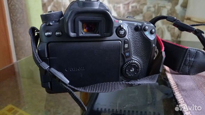 Зеркальный фотоаппарат canon eos 70D