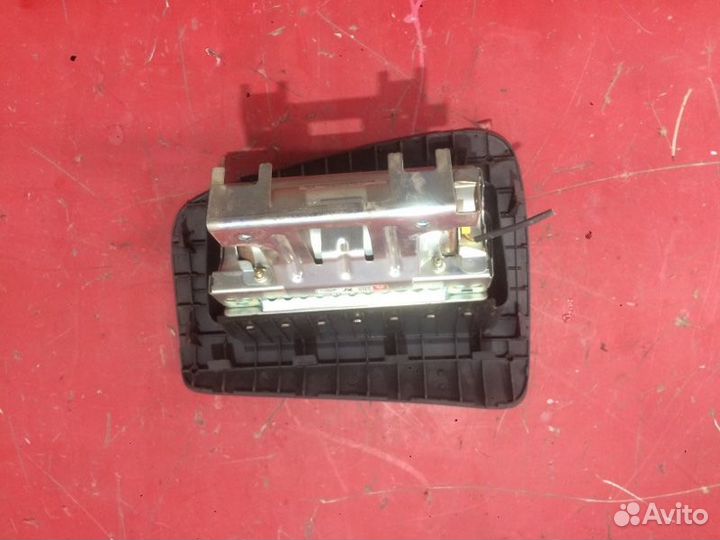 Подушка безопасности передняя правая Nissan Almera