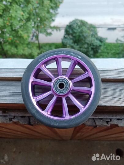 Колесо, зажим для трюкового самоката