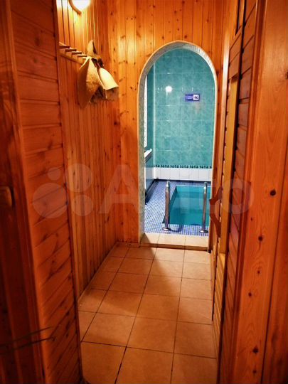 Дом 270 м² на участке 20 сот.