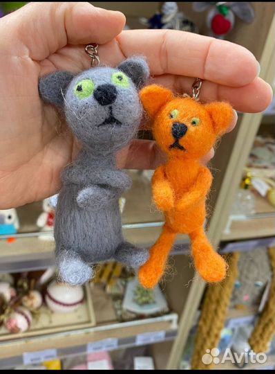 Питерские коты из шерсти(брелоки)