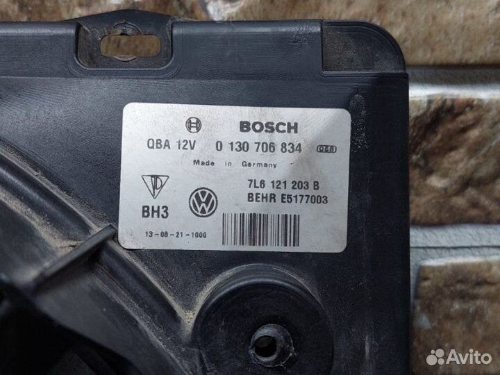 Вентилятор охлаждения радиатора Audi Q7 4L 2012