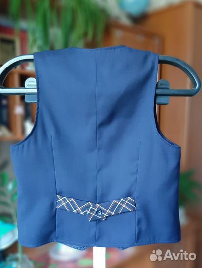 Жилет школьный для мальчика на рост 142