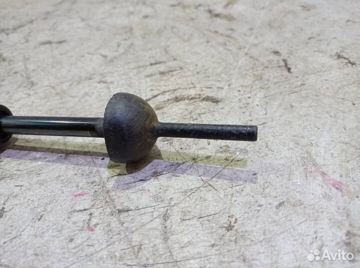 Амортизатор капота