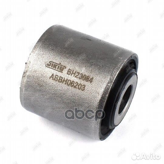 Сайленблок задней поперечной тяги левый зад