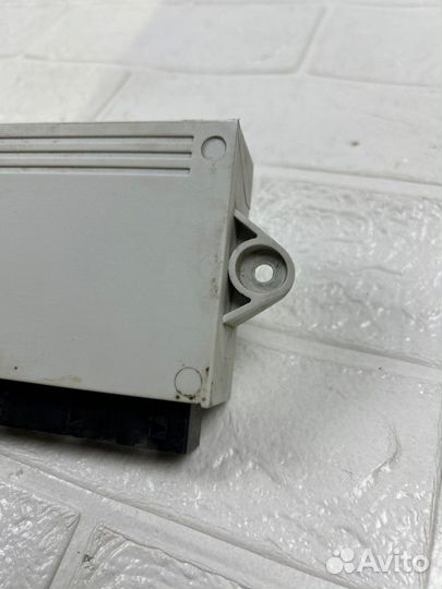 Блок управления дверью передний правый Bmw 7