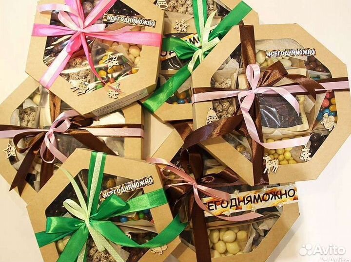 Подарок, Орехи, Ягоды, Шоколад, Конфеты, Чай