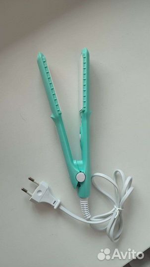 Выпрямитель для волос новый
