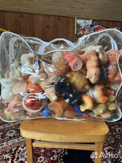 Коллекция резиновых игрушек пакетом