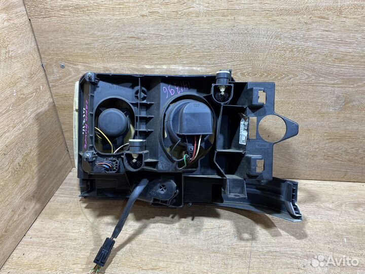 Фара передняя правая Range Rover 2 Арт 141396