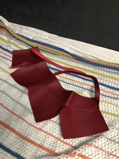 Баска кожаная новая бордовая