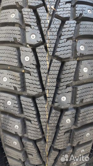 Roadstone Winguard WinSpike 225/45 R17