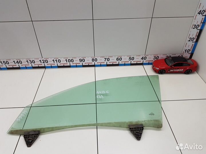 Стекло двери переднее левое (Audi A4)