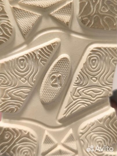 Кроссовки для малышей 21 размер