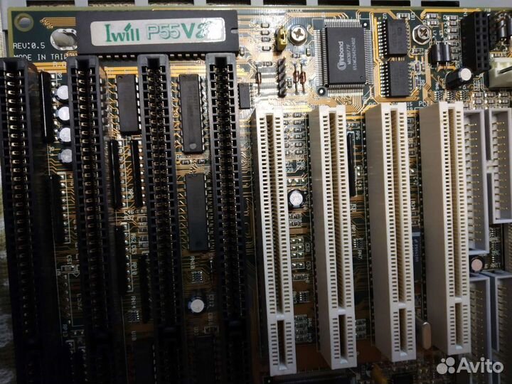 Материнская плата с процессором и памятью