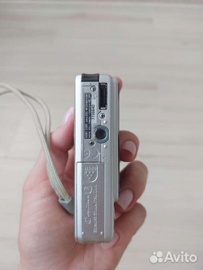 Компактный фотоаппарат sony cyber shot