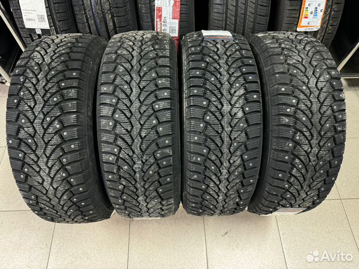 Pirelli Formula Ice 215/70 R16