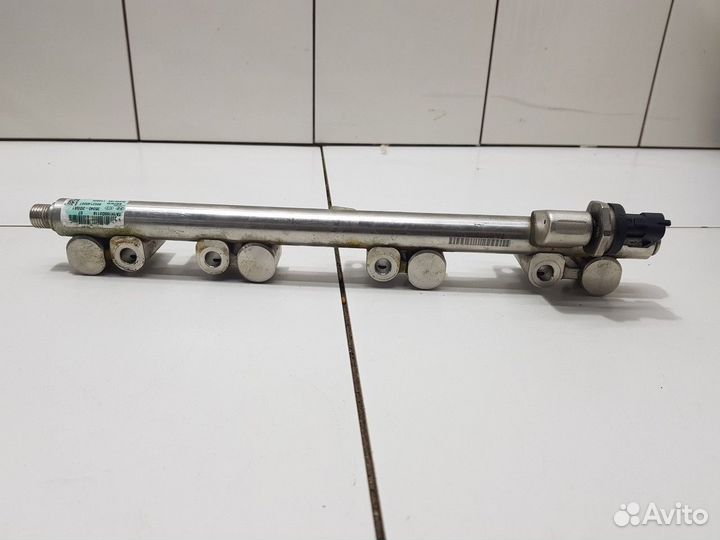 Рейка топливная (рампа) без датчика