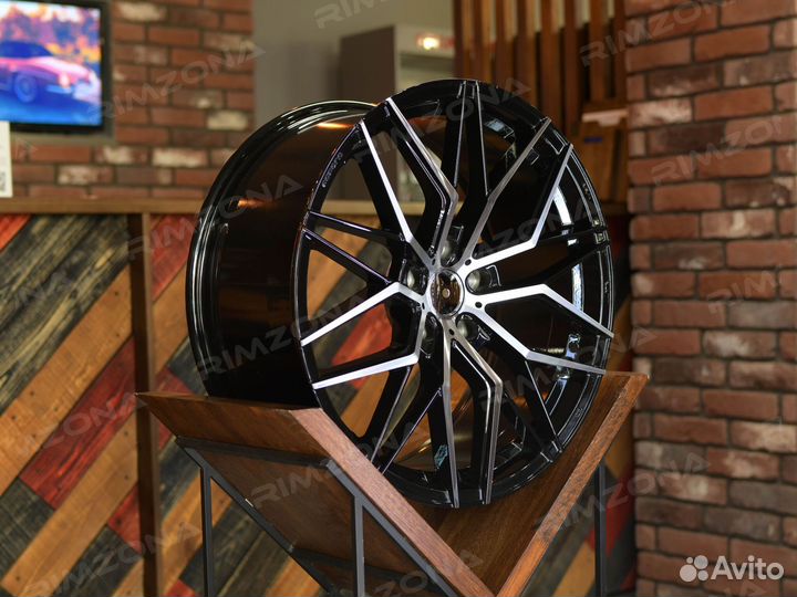 Литые диски R18 на Skoda. Арт2071