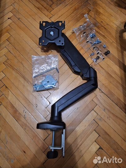 Кронштейн для монитора на стол