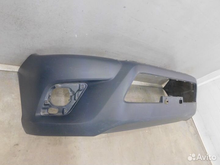 Бампер передний Toyota Hilux Pick Up