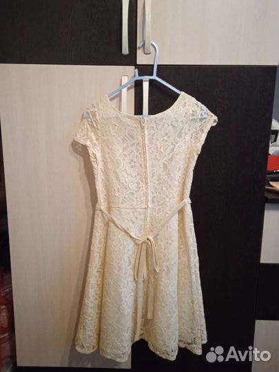 Платье праздничное