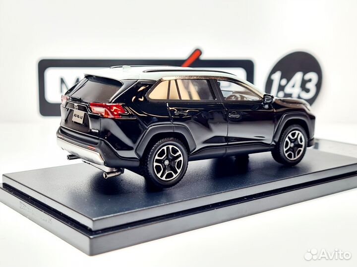 Модель Hi-Story 1/43 Toyota RAV4, Черный