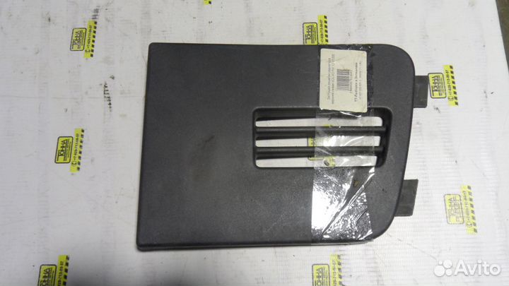 Заглушка решетки радиатора верхняя левая volvo FH