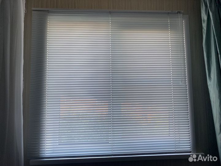 Жалюзи горизонтальные 155х140
