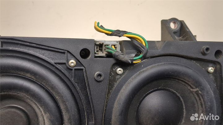 Сабвуфер Volvo S40 / V40, 2003