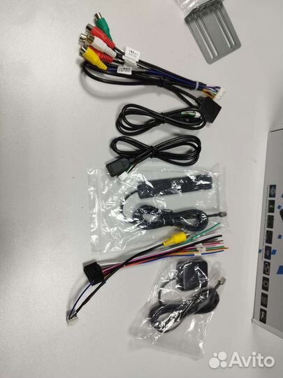 Магнитола Android 2din с поворотным экраном