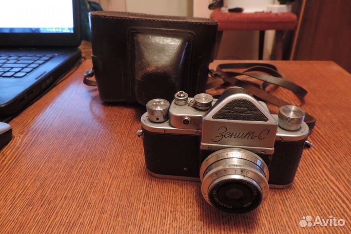 Фотоаппарат Зенит С.1955-1958 года выпуска