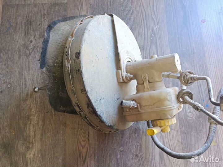 Вакуум тормозной Фольксваген Бора