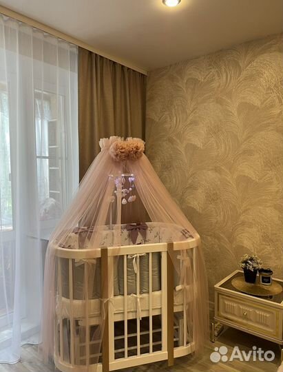 Балдахин с держателем и мобиль