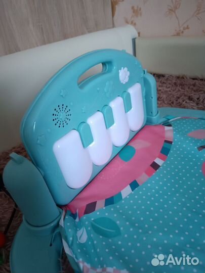 Развивающий коврик с пианино