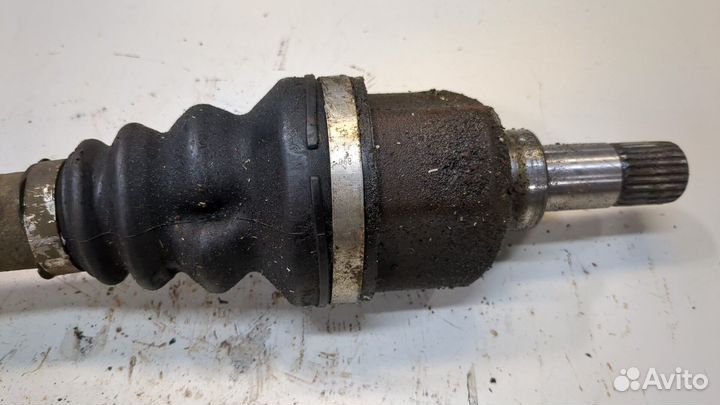 Полуось левая передняя Peugeot 308