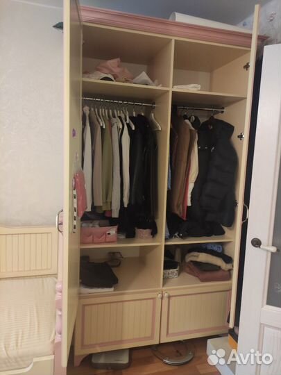 Детский мебельный гарнитур