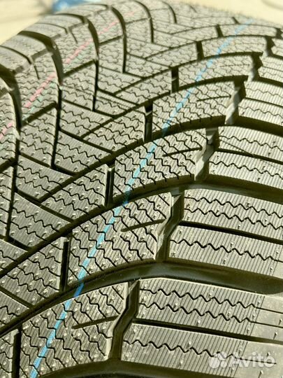 iLink SnowGripper I 255/40 R20 134U