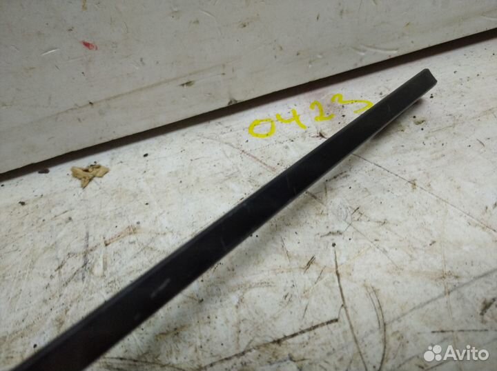 Поводок стеклоочистителя правый Fiat Albea