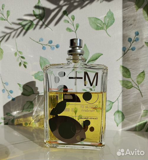 Escentric molecules molecule 01 + mandarin