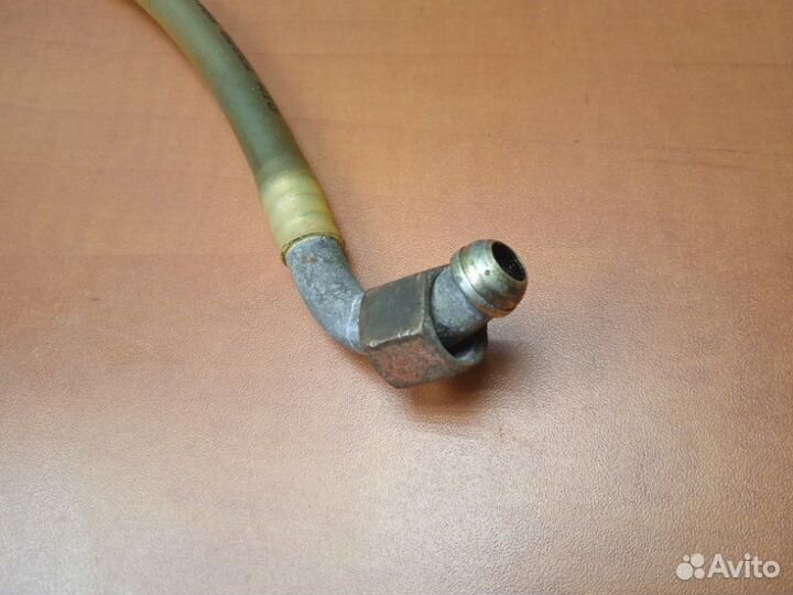 Вакуумная трубка гтц Mercedes-Benz E-Class W124