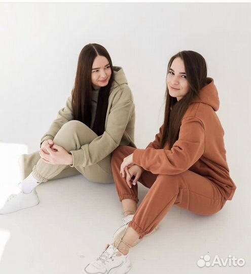 Спортивный костюм с худи