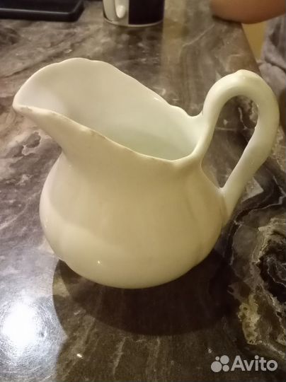 Кувшин, молочник