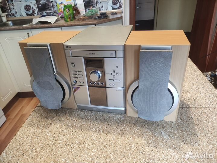 Музыкальный центр