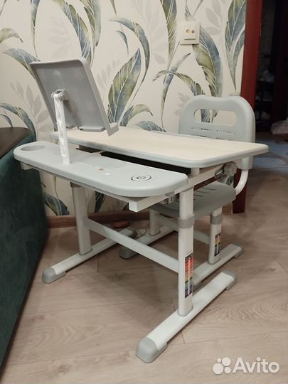 Детский стол и стул