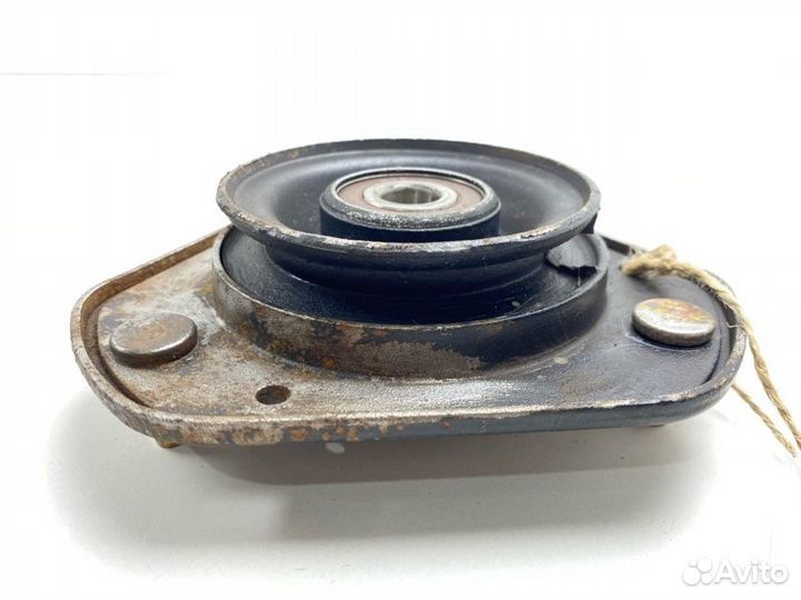 Опора амортизатора передняя правая Toyota Estima